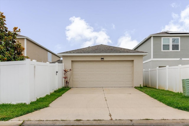 13016 Boggy Creek Dr, Riverview, FL 33579 - garage with driveway