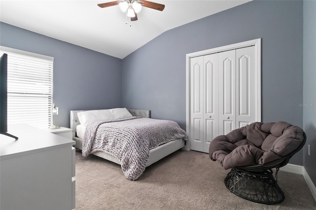 12729 Flatwood Creek Dr, Gibsonton, FL 33534 - bedroom with vaulted ceiling, a closet, carpet, and ceiling fan