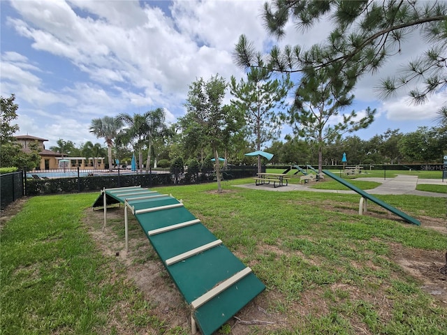 808 Vittorio Pl, Brandon, FL 33511 - view of community with a dog friendly area