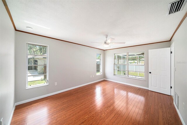 162 Lagoon Way, Palm Harbor, FL 34684 - photo 9