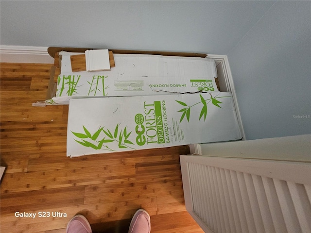 2221 Norwegian Dr Unit 15, Clearwater, FL 33763 - detailed view of wooden walls