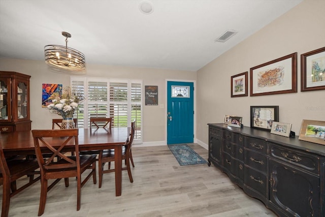 670 42nd Ave NE, Saint Petersburg, FL 33703 - photo 4