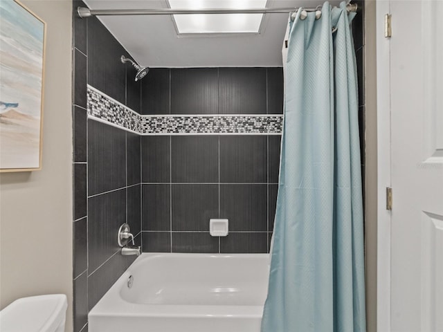 18610 Gulf Blvd Unit 208, Indian Shores, FL 33785 - full bathroom featuring shower / bath combo and toilet