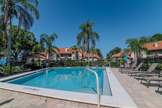 2640 Enterprise Rd E Unit B25, Clearwater, FL 33759 - community pool with a patio area