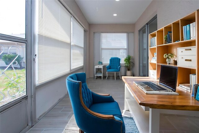 1906 Canterbury Ln Unit 20, Sun City Center, FL 33573 - office area featuring recessed lighting