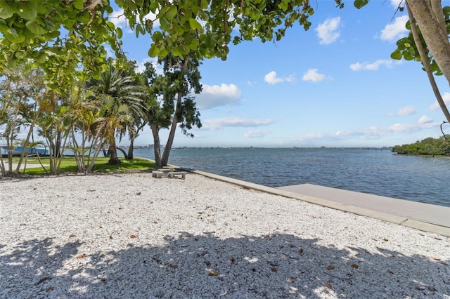 4749 Baywood Point Dr S, Gulfport, FL 33711 - photo 6
