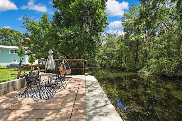 8944 W White Dogwood Dr, Homosassa, FL 34448 - view of patio featuring a water view