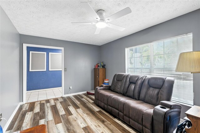 37331 Hickory Hill Ln, Dade City, FL 33525 - photo 20
