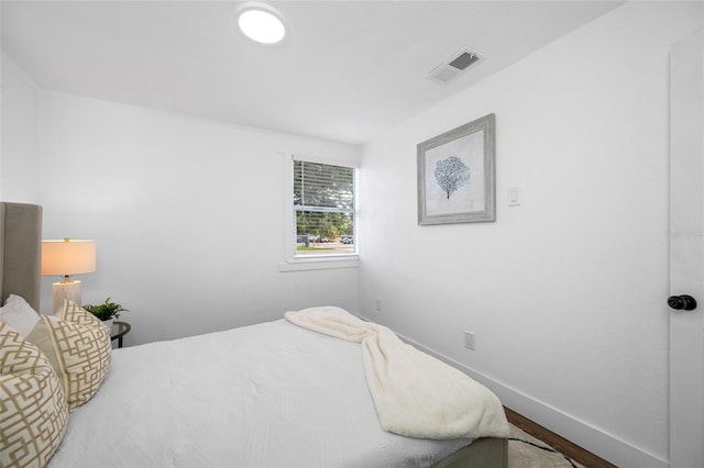 4626 8th Ave S, Saint Petersburg, FL 33711 - bedroom featuring baseboards