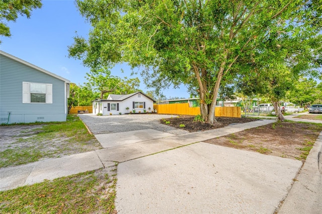 4626 8th Ave S, Saint Petersburg, FL 33711 - view of front of property featuring crawl space