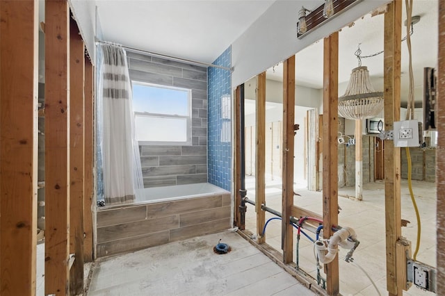 1720 Bayou Grande Blvd NE, Saint Petersburg, FL 33703 - bathroom featuring tiled shower / bath combo