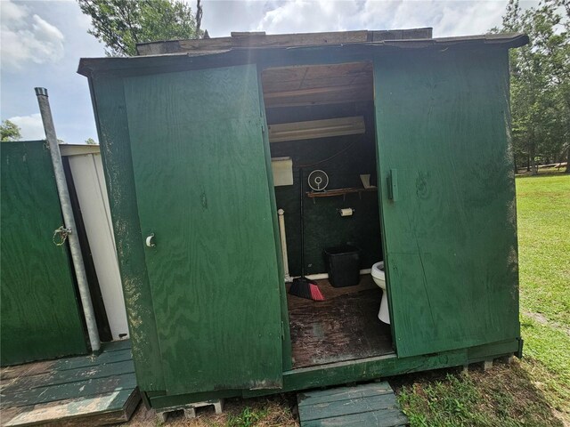 4352 Joy Dr, Land O Lakes, FL 34638 - view of outbuilding
