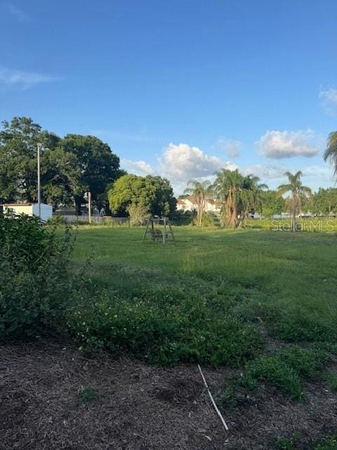 2518 Mabry St, Tampa, FL 33618 - view of home's community