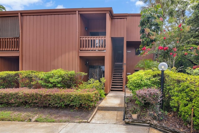 1038 E Michigan St Unit B, Orlando, FL 32806 - view of property with stairs