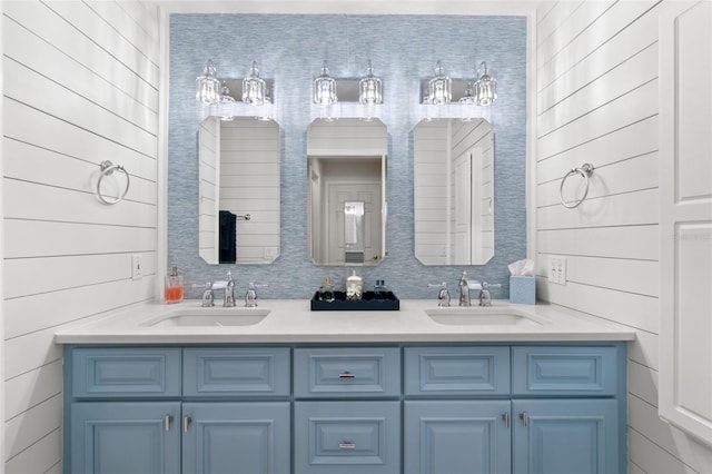 433 S Paula Dr Unit 31, Dunedin, FL 34698 - bathroom featuring double vanity