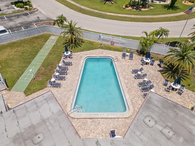 433 S Paula Dr Unit 31, Dunedin, FL 34698 - view of community pool