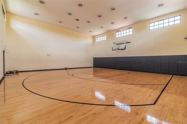 1967 Cormorant Ct Unit 515, Clearwater, FL 33762 - view of sport court featuring community basketball court
