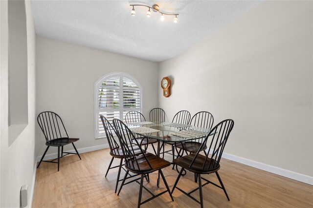 6009 Cedarwood Ln, Bradenton, FL 34203 - photo 10