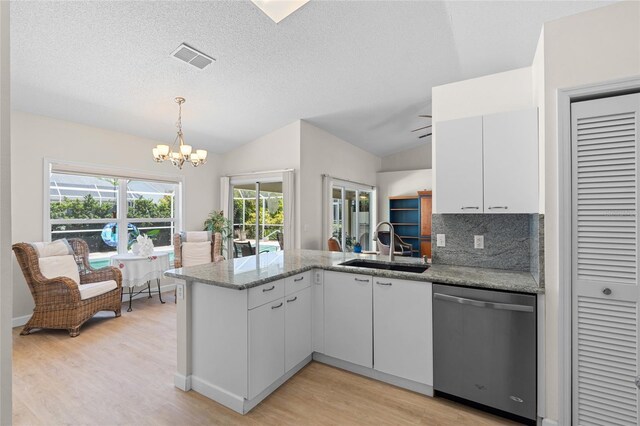 6009 Cedarwood Ln, Bradenton, FL 34203 - photo 17