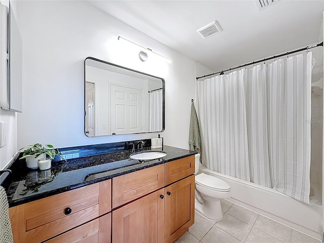 2015 SE 10th Ave Unit 123, Fort Lauderdale, FL 33316 - full bath with vanity, tile patterned flooring, and shower / bath combo