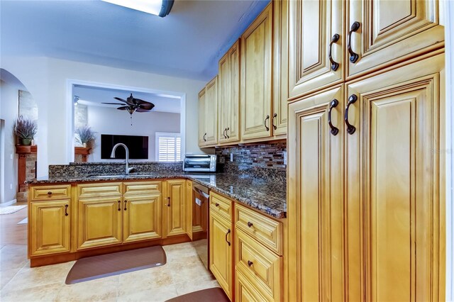11121 Clayridge Dr, Tampa, FL 33635 - photo 10