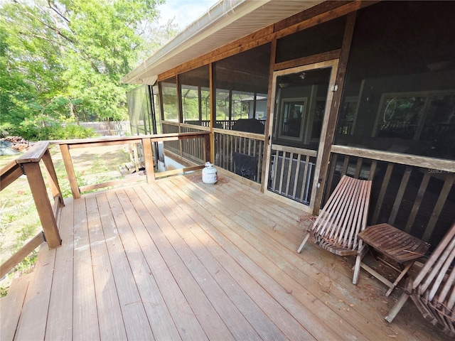 2975 E Withlacoochee Trl, Dunnellon, FL 34434 - deck with a sunroom
