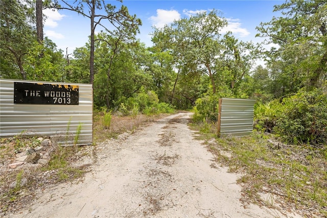 7013 W Polaris Ct, Homosassa, FL 34446 - view of dirt / gravel road