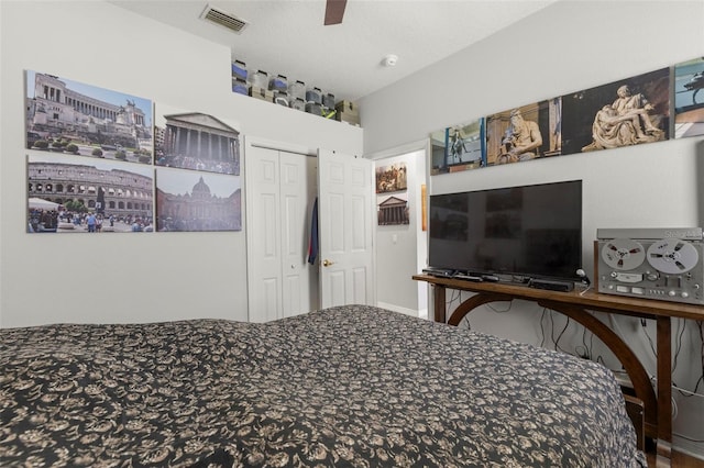 19104 Cellini Pl, Lutz, FL 33558 - bedroom with a closet and ceiling fan