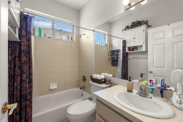 19104 Cellini Pl, Lutz, FL 33558 - bathroom with shower / bathtub combination with curtain and vanity