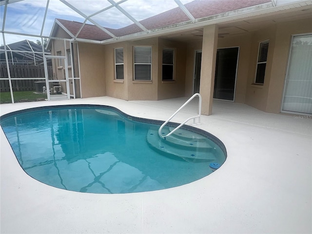 19104 Cellini Pl, Lutz, FL 33558 - view of swimming pool featuring a patio and a lanai