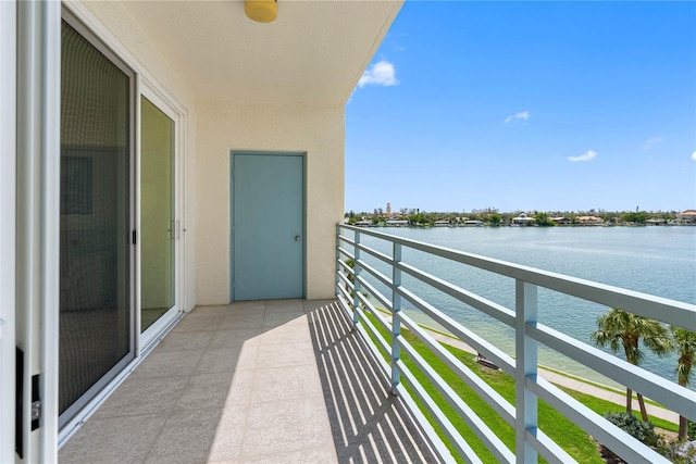 7932 Sailboat Key Blvd S Unit 406, South Pasadena, FL 33707 - balcony with a water view
