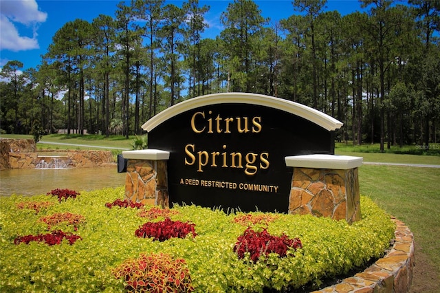 2705 W Royal Palm Dr, Citrus Springs, FL 34434 - community / neighborhood sign with a lawn