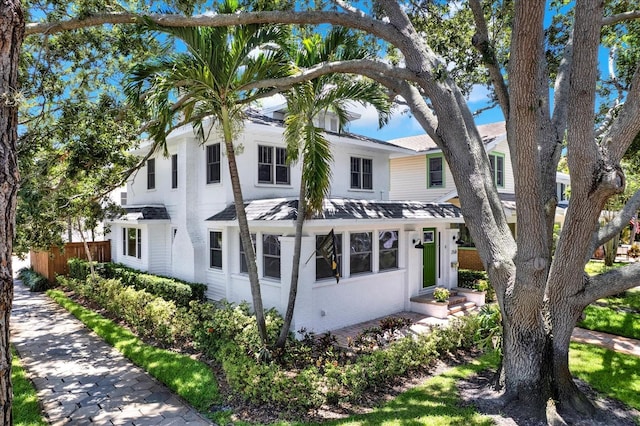 258 14th Ave NE, Saint Petersburg, FL 33701 - view of front of house with stucco siding