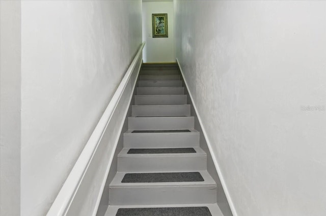 511 1st St, Cedar Key, FL 32625 - view of stairway