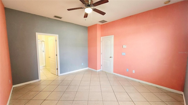 221 Fairmont Dr, Spring Hill, FL 34609 - unfurnished room featuring a ceiling fan and a smoke detector
