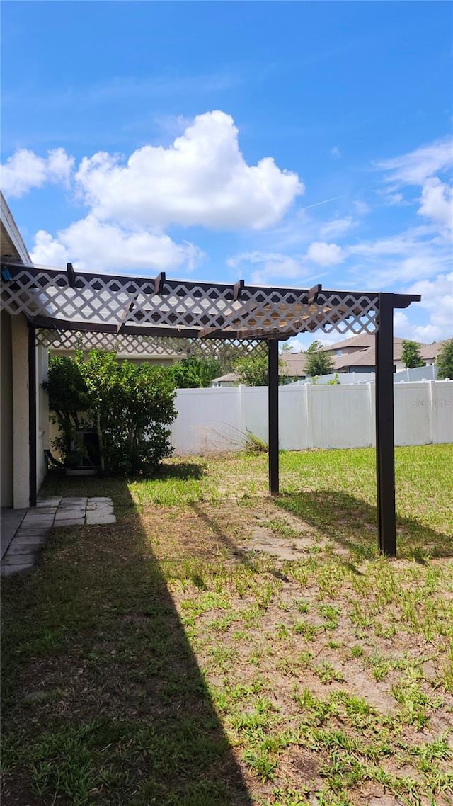 221 Fairmont Dr, Spring Hill, FL 34609 - view of yard