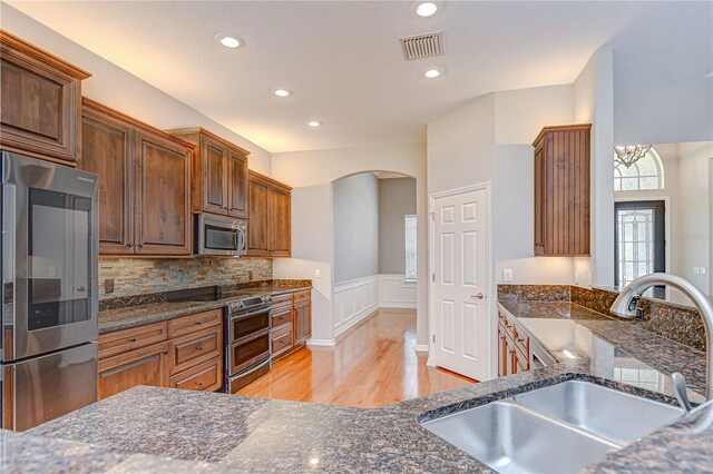 1208 Carriage Park Dr, Valrico, FL 33594 - photo 14