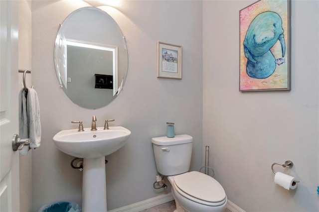26972 Evergreen Chase Dr, Wesley Chapel, FL 33544 - bathroom with toilet and baseboards