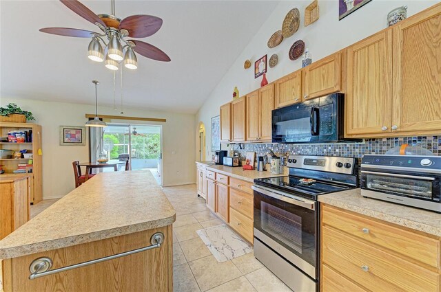 1857 N San Mateo Dr, North Port, FL 34288