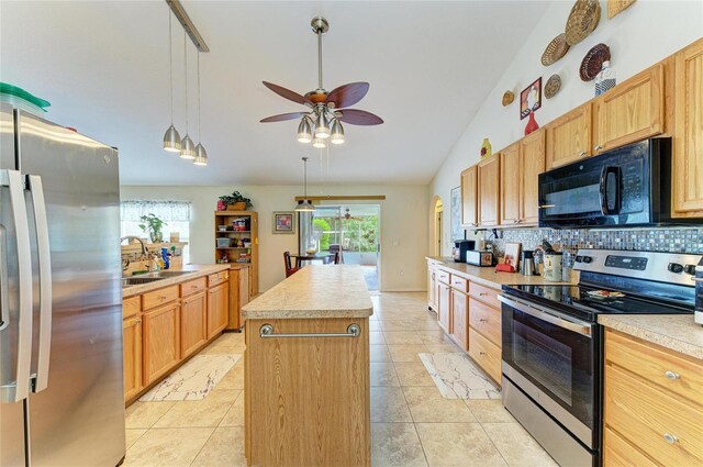 1857 N San Mateo Dr, North Port, FL 34288