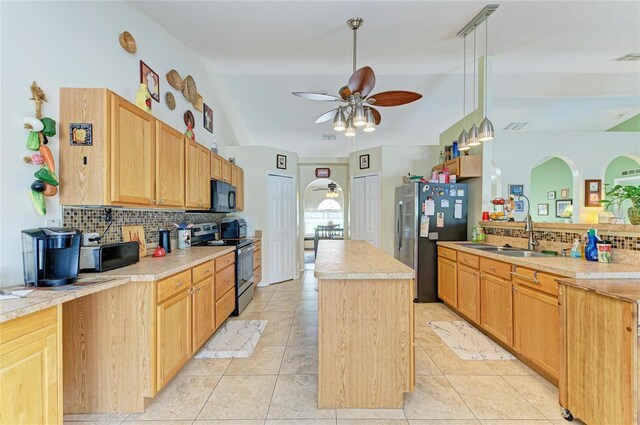 1857 N San Mateo Dr, North Port, FL 34288