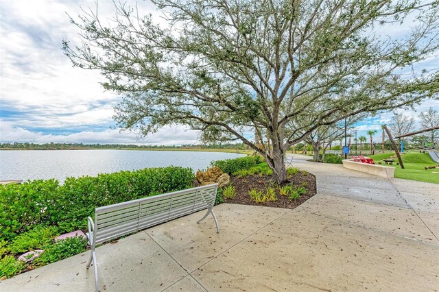 1857 N San Mateo Dr, North Port, FL 34288
