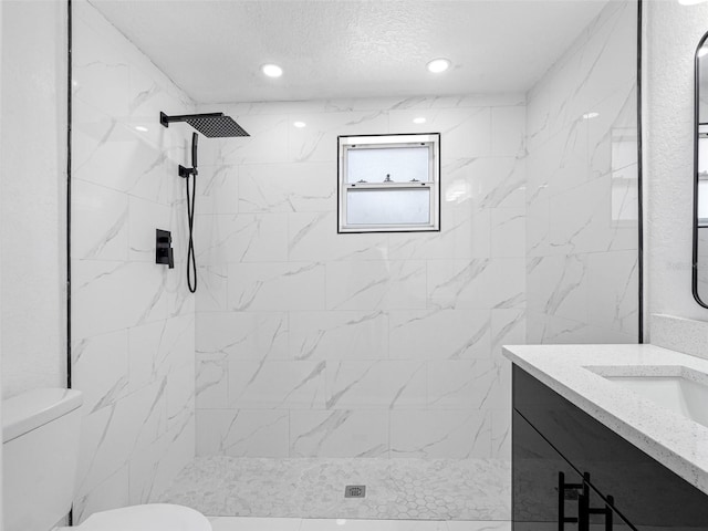 1213 W Camellia Dr, Brandon, FL 33510 - full bathroom with vanity, toilet, tiled shower, and recessed lighting