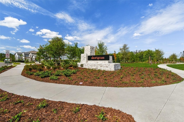 view of community / neighborhood sign