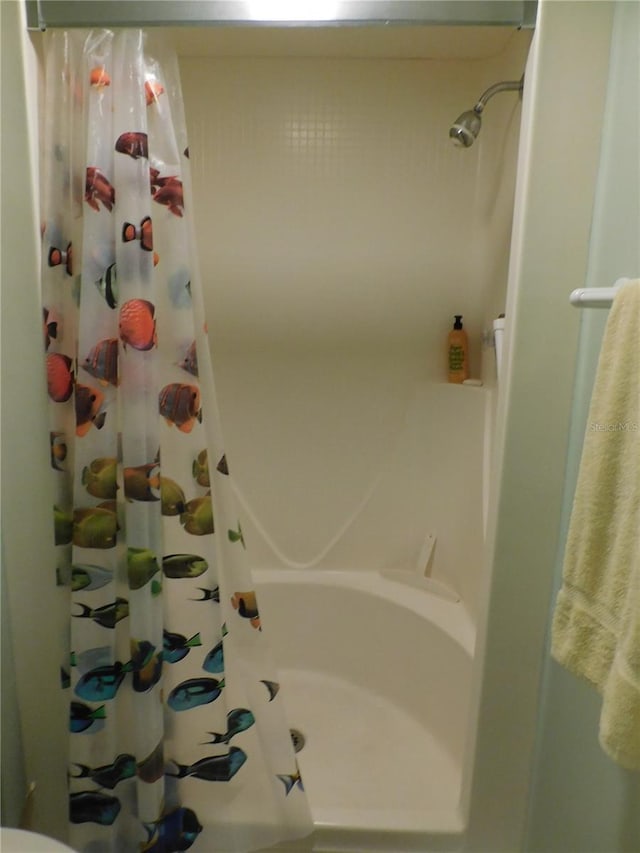 9 Forbes Pl Unit 310, Dunedin, FL 34698 - view of full bath