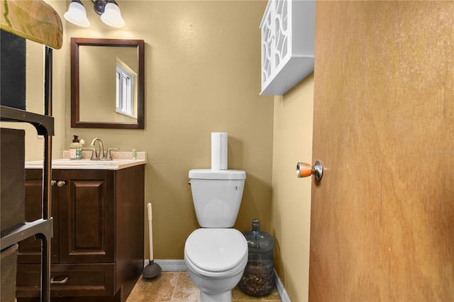 2501 18th Ave S, Saint Petersburg, FL 33712 - half bath with toilet, vanity, and baseboards