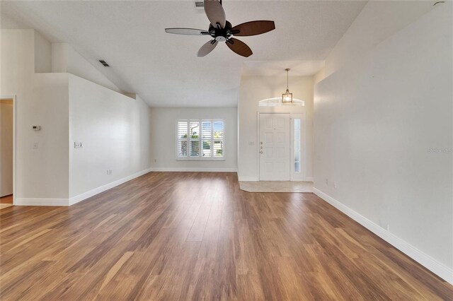 304 Caloosa Palms Ct, Sun City Center, FL 33573 - photo 5