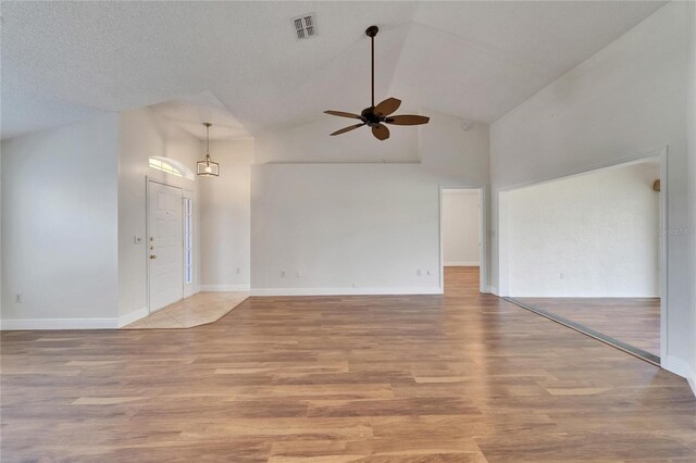 304 Caloosa Palms Ct, Sun City Center, FL 33573 - photo 8