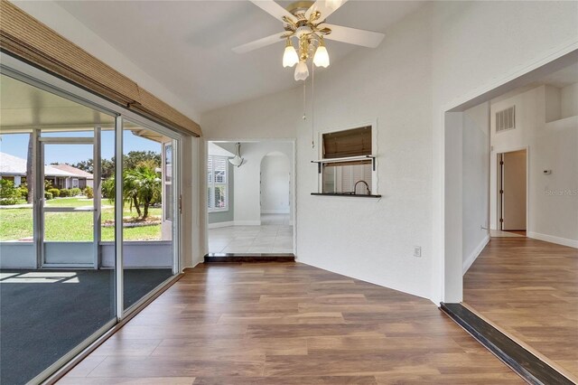 304 Caloosa Palms Ct, Sun City Center, FL 33573 - photo 10