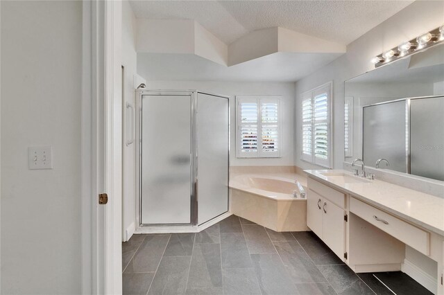 304 Caloosa Palms Ct, Sun City Center, FL 33573 - photo 32